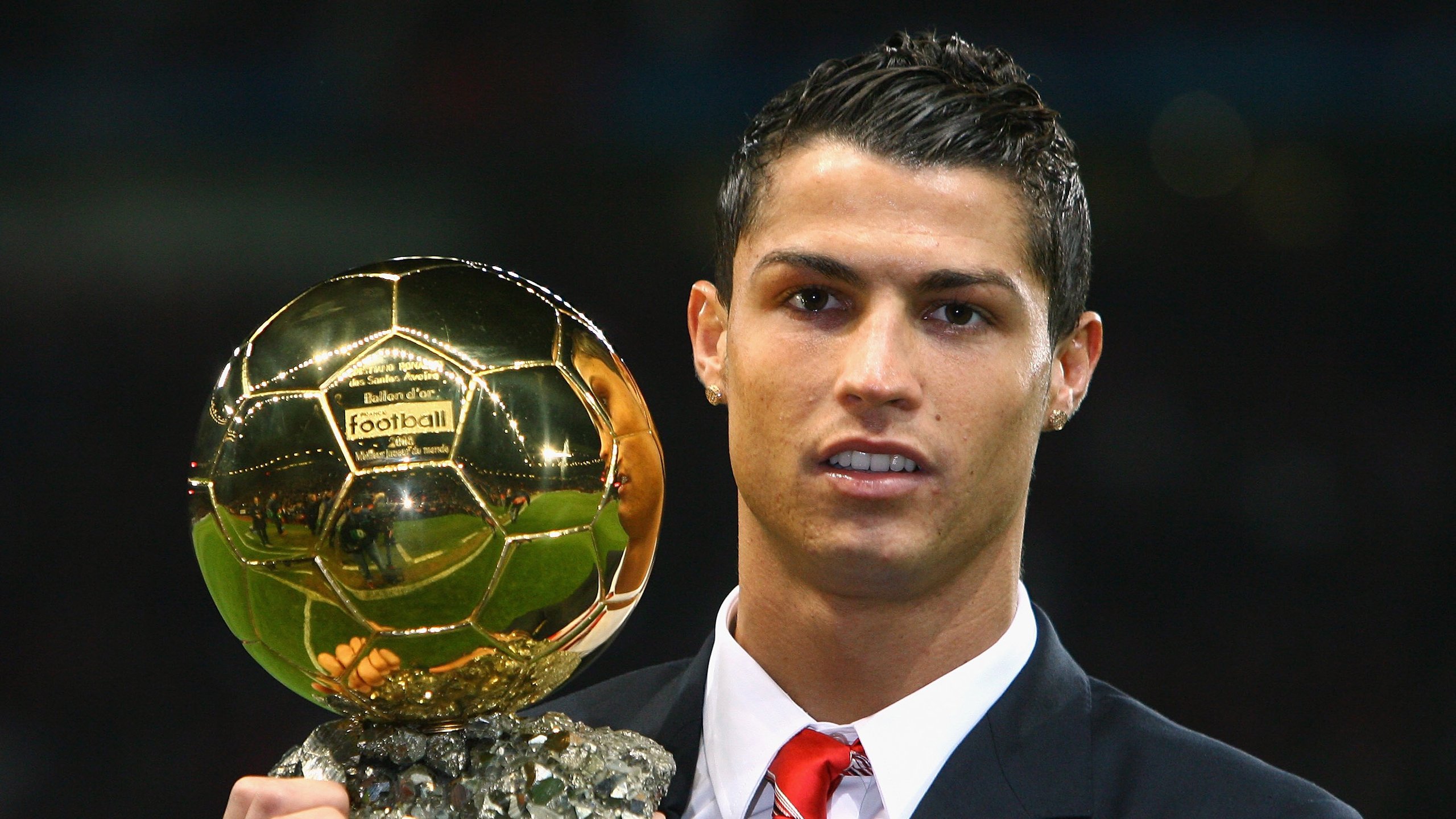 AC Milan-体育新闻摄影作品展捕捉精彩竞技瞬间，体育新闻摄影教程