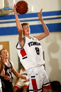 Ac米兰俱乐部官网-中国足球是否推动退役球员进入基层教练体系，足球运动员 退役